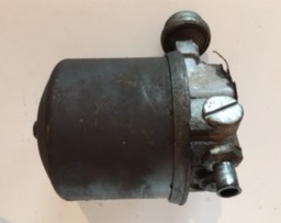 C35196 Early oil filter housing